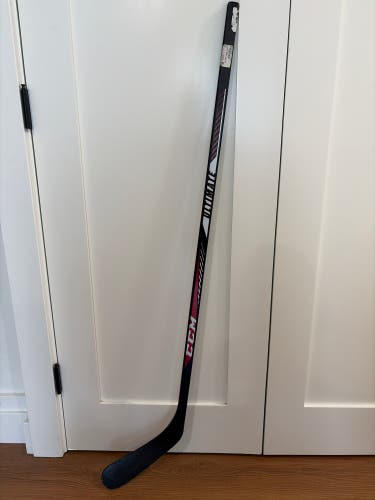Youth CCM Right Handed Hockey Stick 35 Flex (Used)