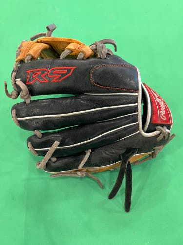 Rawlings R9 RH Infield Baseball Glove | 11.25"