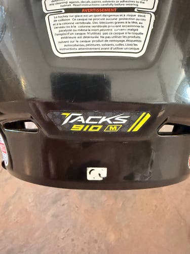 Medium CCM Tacks 910 Helmet (Used)