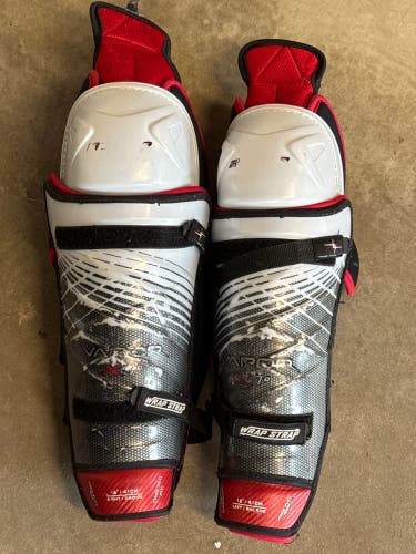 Senior Bauer Vapor X 7.0 16" Shin Pads (Used)