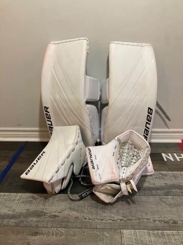 34" 2023 Bauer Hyperlite Regular Goalie Full Set Pro Stock (Used)