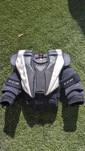 Intermediate Medium 2021 CCM EFlex 5.9 Goalie Chest Protector (Used)