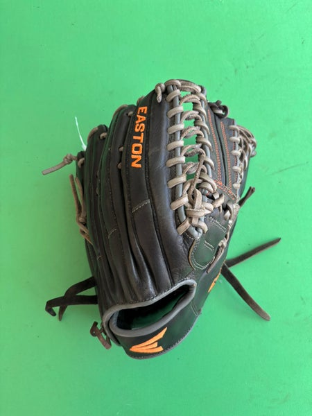 Black Easton Comp Pro Series RH Outfield Baseball Glove 12.75"