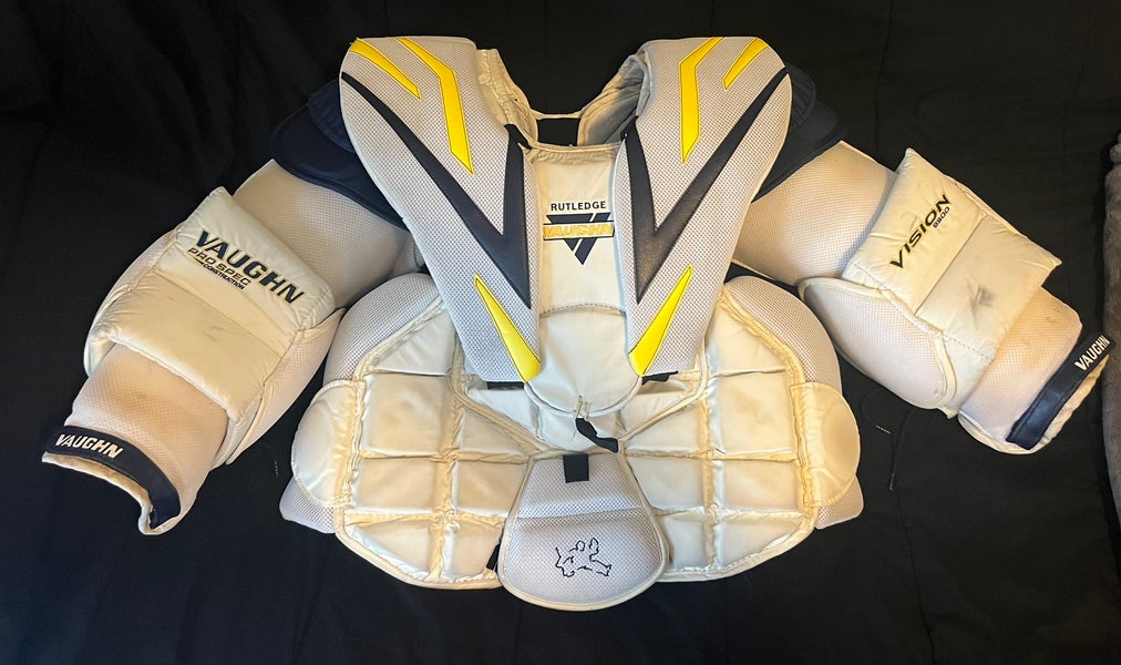 XL Vaughn Vision 9500 Goalie Chest Protector Pro Stock (Used)