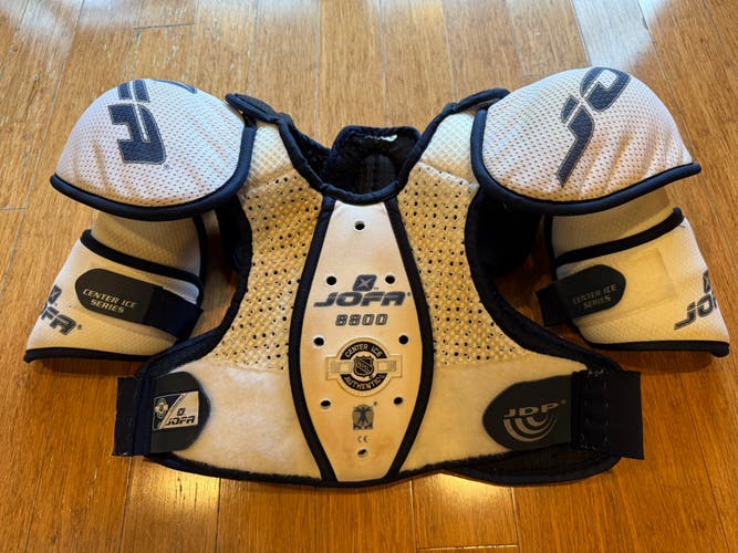 Men's Large/Extra Large Senior Jofa 8800 Shoulder Pads (Used)