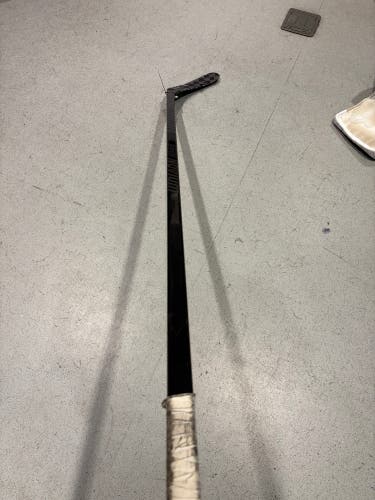 Senior Warrior Super Novium Hockey Stick Right Handed | Ekblad Pro Stock (Used)