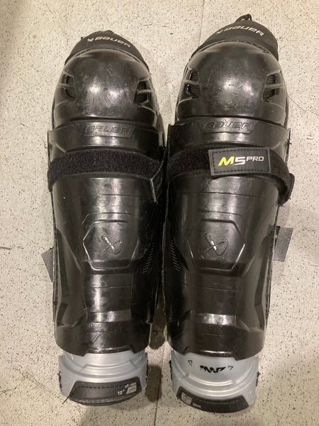 Junior Bauer Supreme M5 Pro Shin Pads 12" (Used)