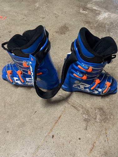 Mondo 20 & 20.5 Kid's Lange RSJ Ski Boots (Used)