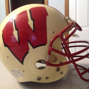 90's WD Riddell Wisconsin Badgers Barry Alvarez Signed Game Used Football Helmet