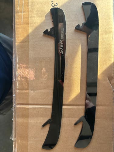 CCM Black Step Steel 263 mm (Used)