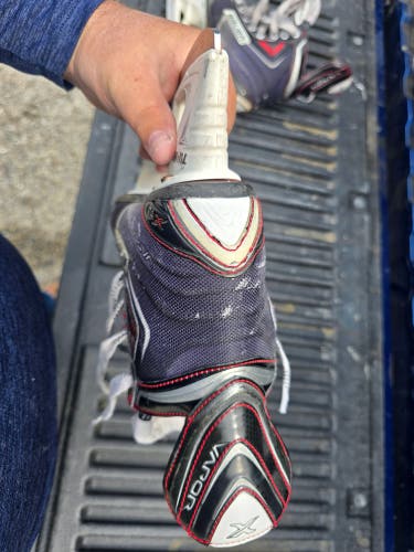 Bauer Vapor X70 Hockey Skates Size 2.5 (Used)
