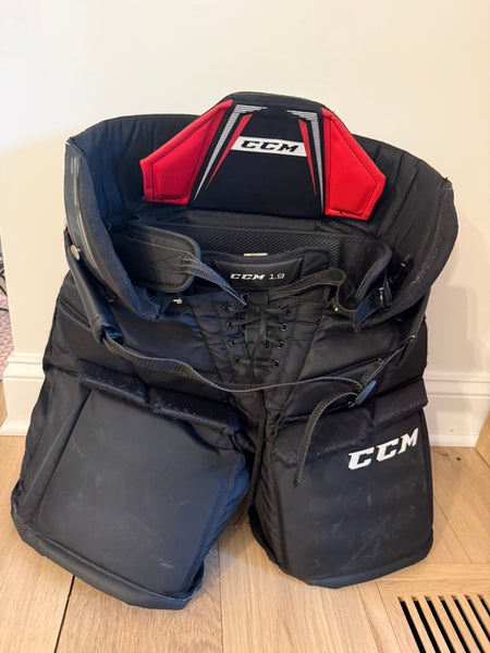 Intermediate Medium CCM Axis 1.9 Hockey Goalie Pants (Used)