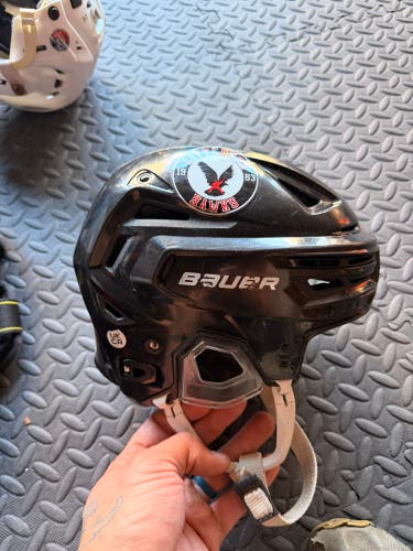 Small Bauer Re-Akt 150 Helmet (Used)