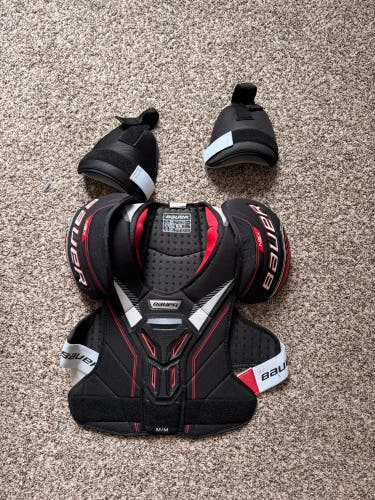 Men's Medium Senior Bauer NSX Shoulder Pads (New)