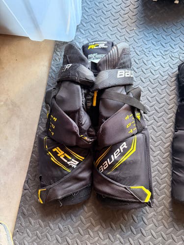 Medium Bauer Supreme ACP Pro Girdle (Used)