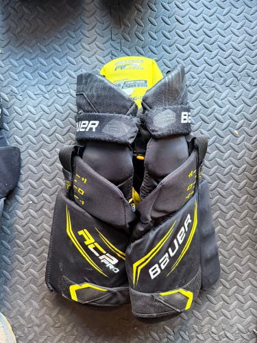 Medium Bauer Supreme ACP Pro Girdle (Used)
