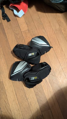 Junior Medium Bauer Supreme 3S Pro Elbow Pads (Used)
