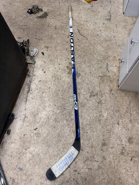Senior Easton Synergy EQ20 Right Handed Hockey Stick 65 Flex (Used)