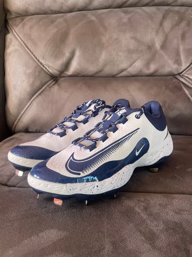 Men's Size M 8.5 (W 9.5) Nike Nike alpha huarache elite 4 Metal (New)