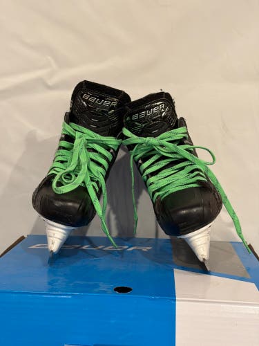 Bauer Supreme Mach Hockey Skates Size 5.5 Fit 3