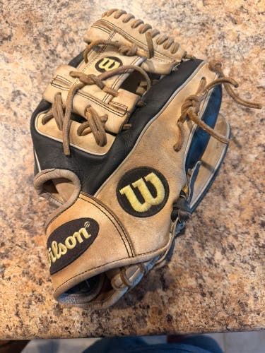 Wilson A2000 RH Infield Baseball Glove 11.5" (Used)