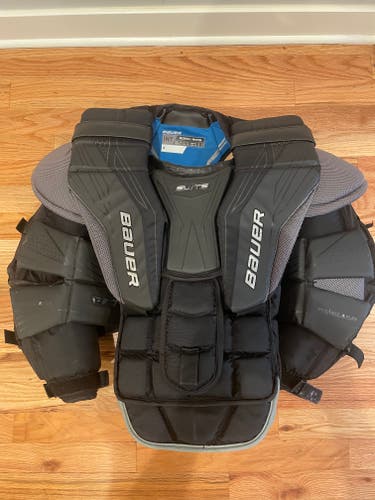 Bauer Elite Goalie Chest Protector - INT Medium - 2 Seasons Use