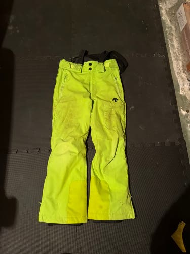 Green Unisex Youth Size 12 Descente Pants (Used)