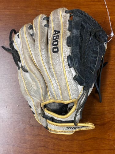 Wilson A500 RH Softball Glove 11.25" (Used)