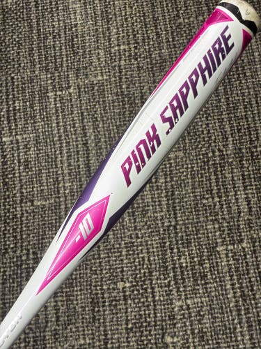 White 2022 Easton Pink Sapphire Alloy Bat (-10) Alloy 20 oz 30" (Used)