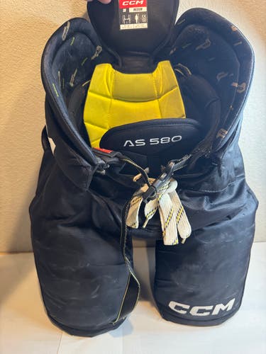 Men's Senior Medium CCM Tacks AS 580 Hockey Pants (Used)