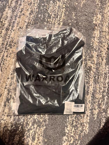 Warroad Adult Medium neck protector shirt