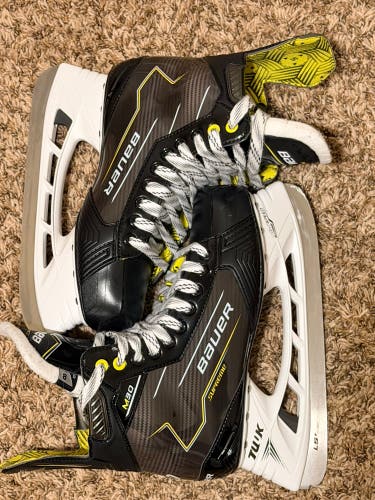 Bauer supreme 30 senior size 8 Skates
