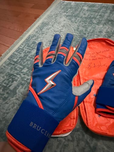 Bruce bolt  batting gloves, long cuff, youth extra large