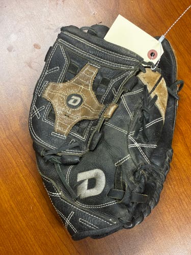 Diamond Diablo RH Softball Glove 14" (Used)
