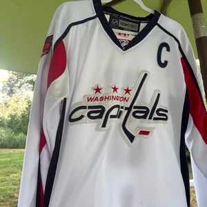White XL Capitals Hockey Jersey (Used)