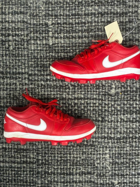 Red Men's Size 8.0 Nike Air Jordan Low Top Footwear Molded Cleats (Used)