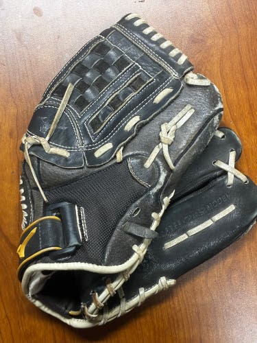 Black Mizuno Premier RH Softball Glove 12" (Used)