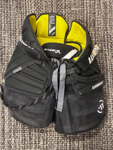 Black Intermediate Small/medium Warrior Ritual X Hockey Goalie Pants (Used)