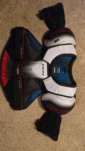 Men's Senior XL CCM FT880 Shoulder Pads (New)