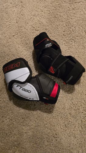 Senior Extra Large CCM Elbow Pads (New)