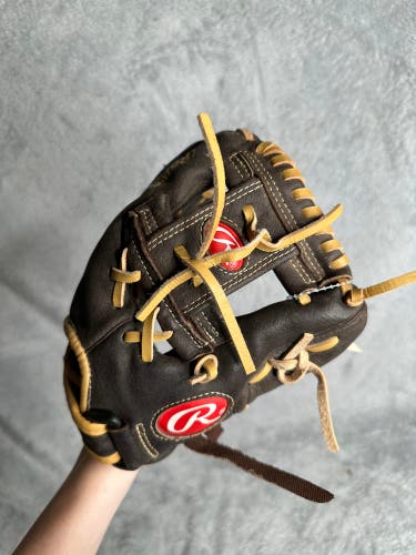 Brown Rawlings Highlight Series RH Infield Baseball Glove 10" (Used)