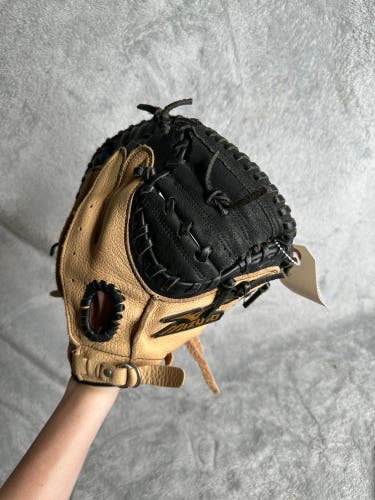 Brown Mizuno Power Close RH Catcher's Baseball Glove 32.5" (Used)