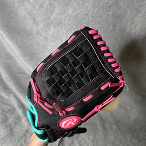 Black Rawlings Highlight Series RH Pitcher's Baseball Glove 11.5" (Used)
