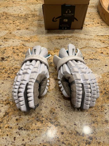 Maverik Shift Lacrosse Gloves (Used)