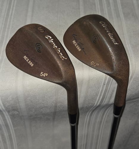 Cleveland Tour Action REG.588 54° and 60° Wedge Trusty Rust RH True Temper Steel