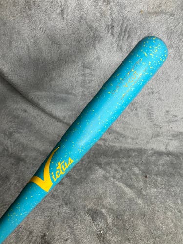 Victus V-Cut Bat Maple 32" (Used)