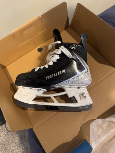 2025 Bauer Vapor Flylite Hockey Skates Extra Wide Width Size 3.5 (Used)