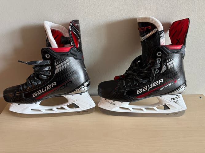 2025 Bauer Vapor X4 Fit 1 Hockey Skates Regular Width 7 (Used)
