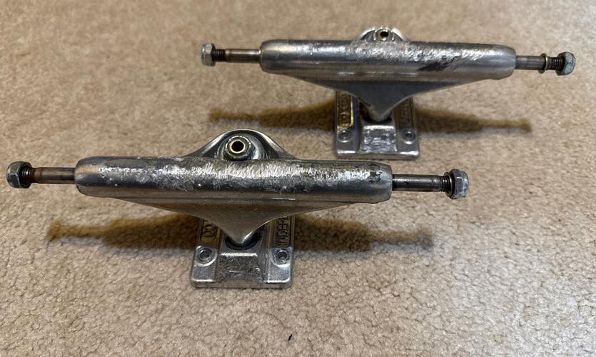 Independent Trucks Stage 11 Hollow Standard 144 8.25" Used Lots of Life
