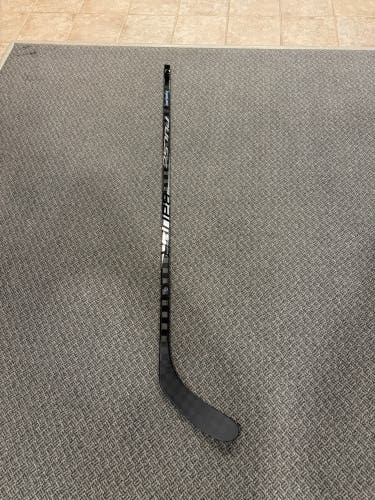 Senior Bauer Pulse Left Hand Hockey Stick P28 77 Flex (New)
